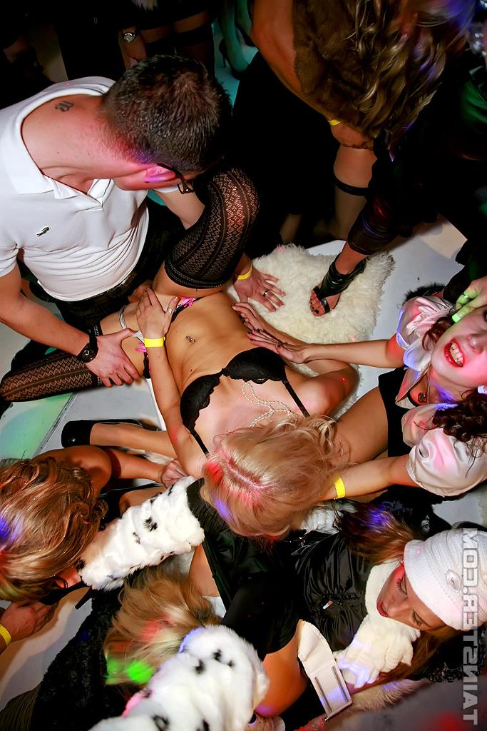 16P Lewd ladies have some hardcore lesbian and straight fun at the wild party