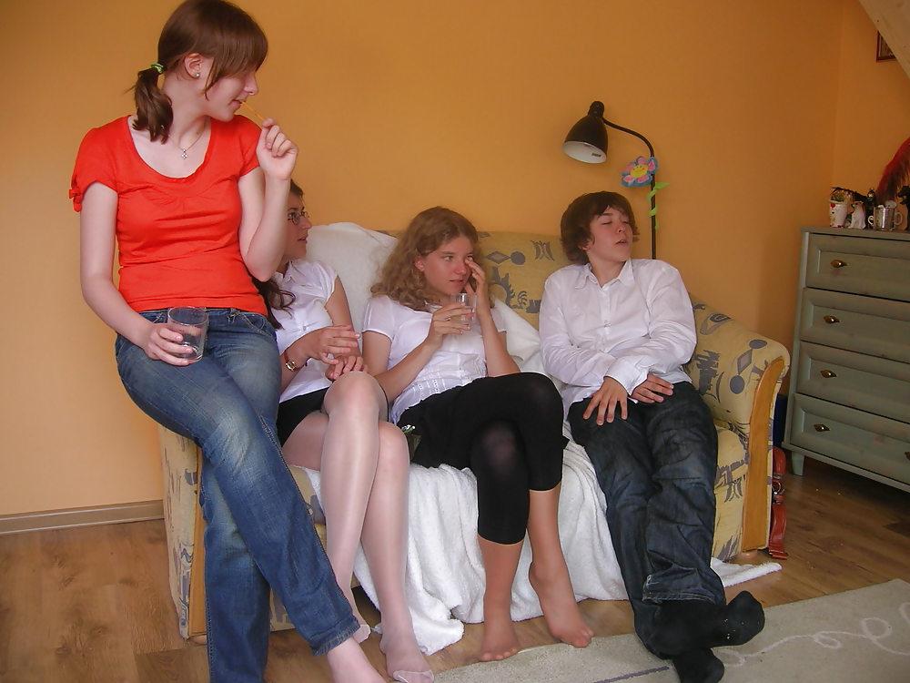 17P Candid Pantyhose Girls