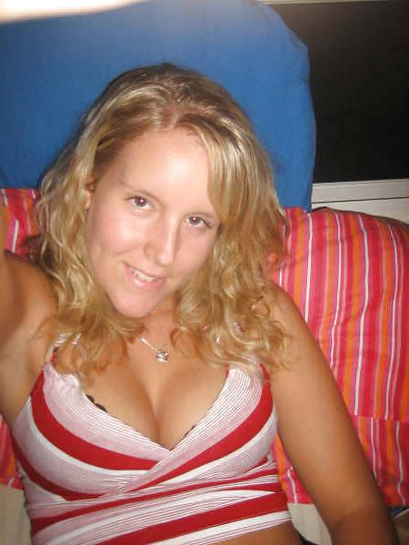 25P Blonde teen with beautiful body