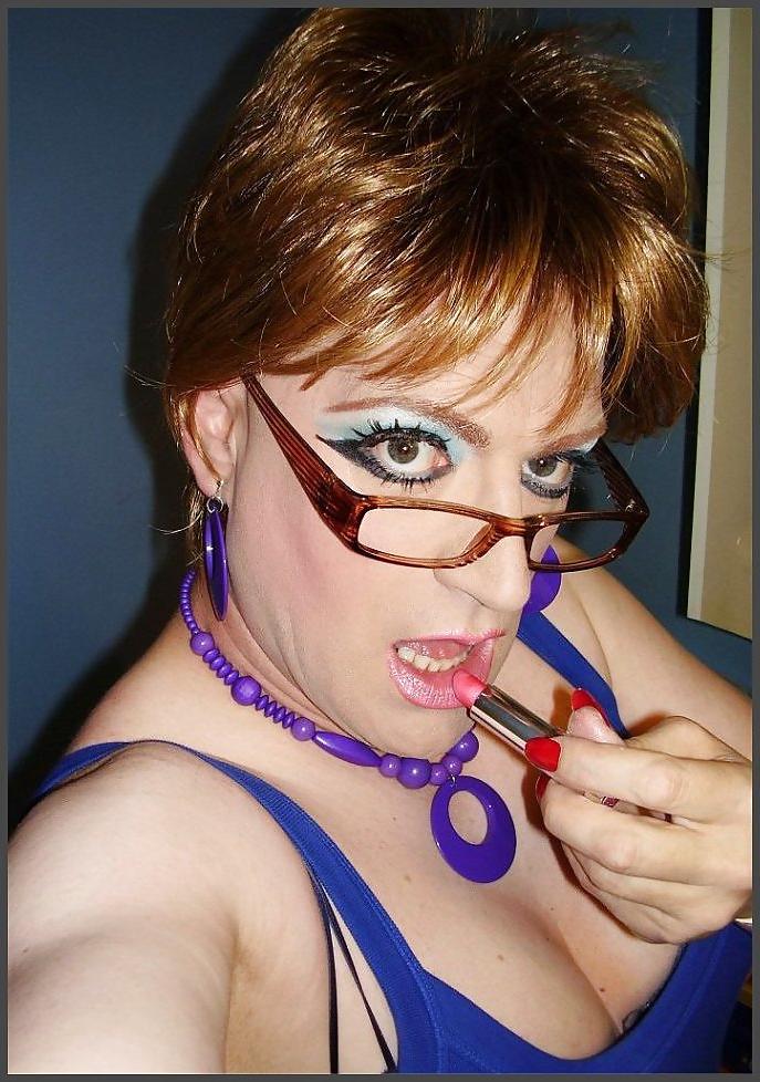 4P Blue Top, Red Hair