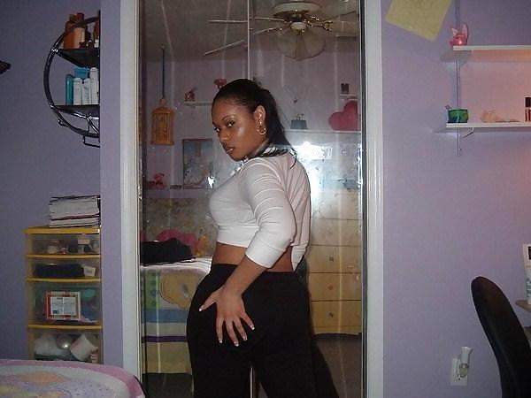 16P Big Booty Ebony Teen in Bedroom