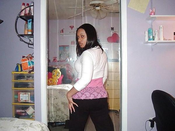 16P Big Booty Ebony Teen in Bedroom