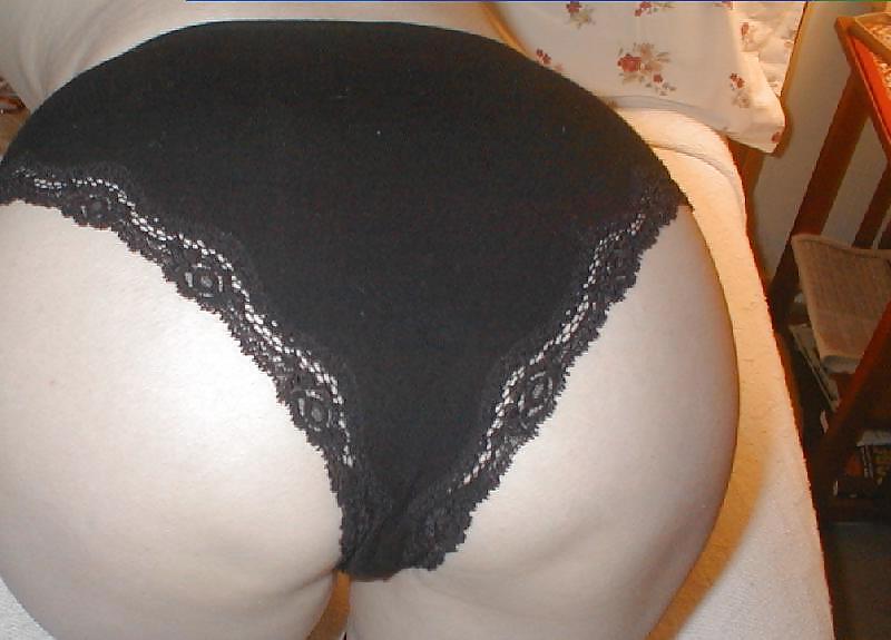 10P What a delightful little Bum!
