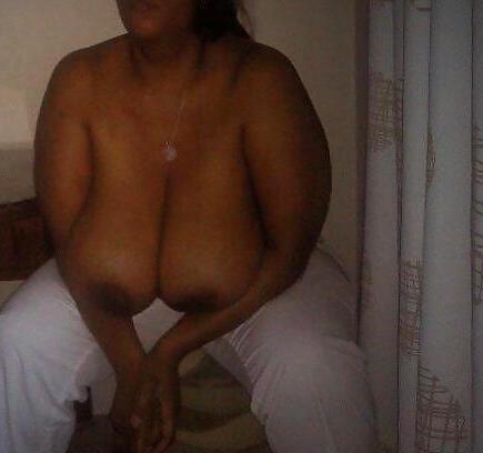 4P She thick as Hell