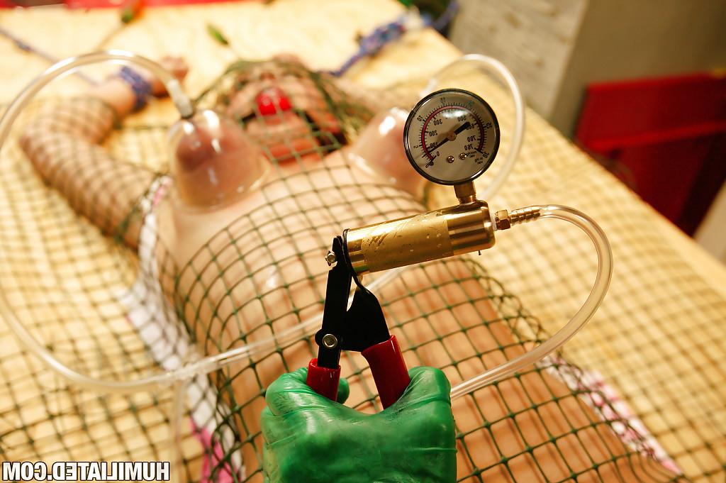 16P Teen Brooke Adams was drilled by strange BDSM toys in a hot clip