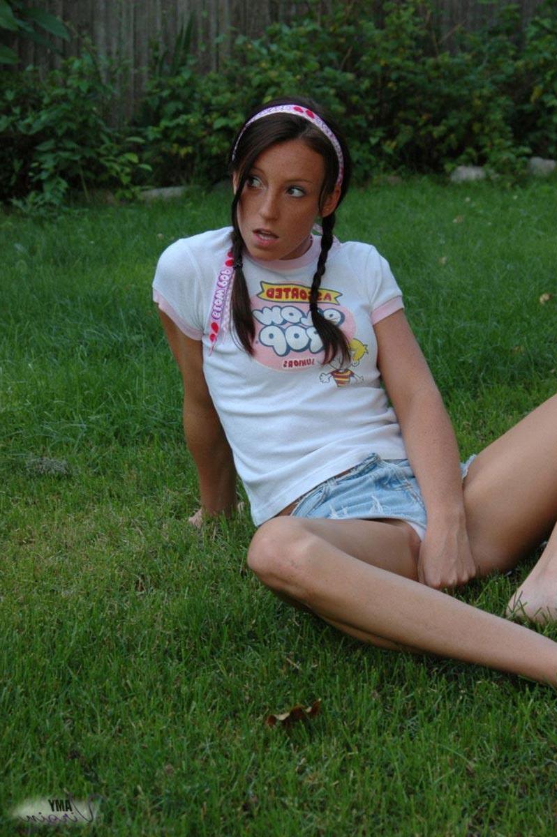 20P Pictures of Amy Virgin showing you her amateur tits and panties