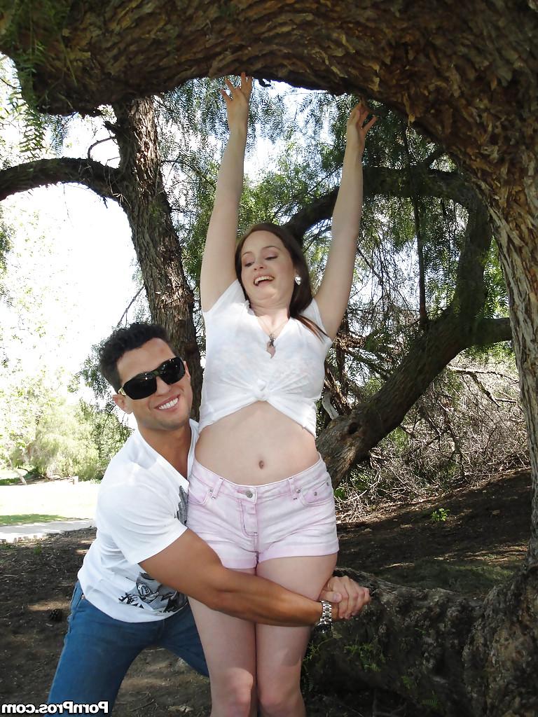 16P Big titted babe Holly Hansen giving a titjob and fucking hard
