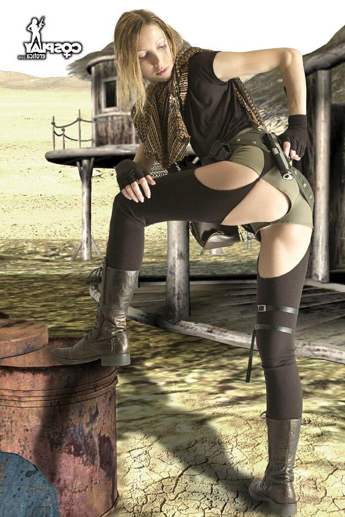 12P Hot cosplayer Angela is ready to kick some ass