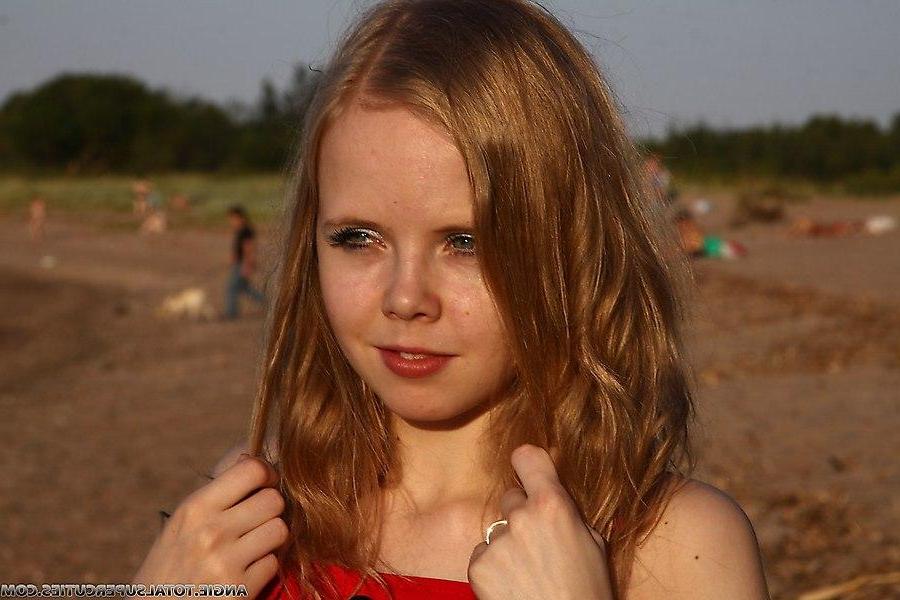 17P Pictures of teen cutie Angie showing her hot body