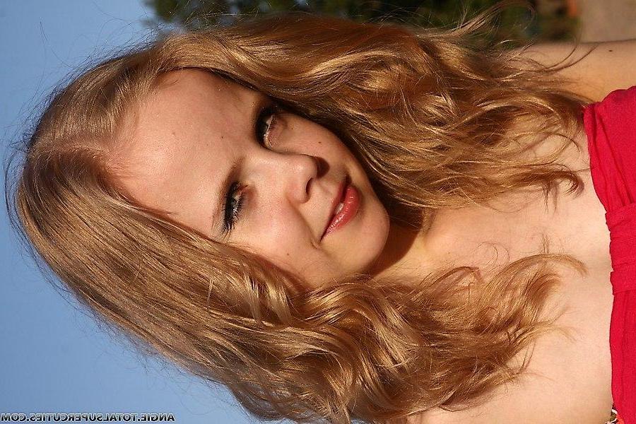 17P Pictures of teen cutie Angie showing her hot body