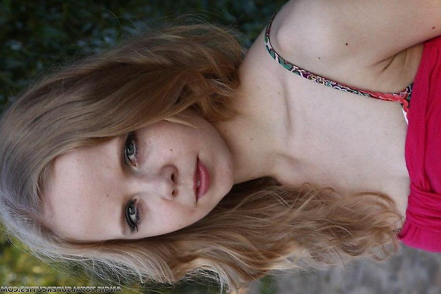 17P Pictures of teen cutie Angie showing her hot body