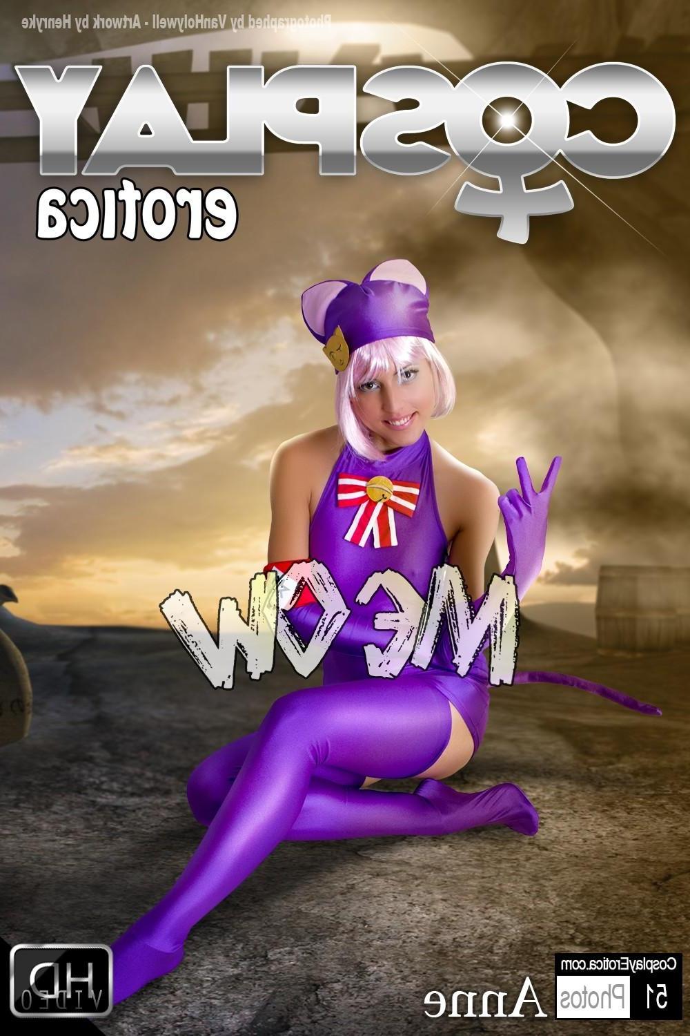 12P Beautiful cosplayer Anne shows you her fun parts in costume