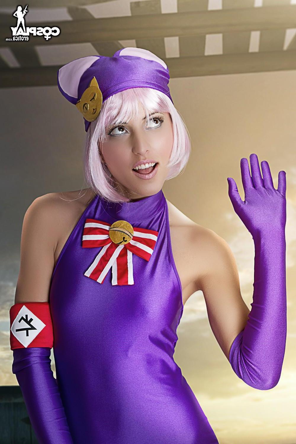 12P Beautiful cosplayer Anne shows you her fun parts in costume