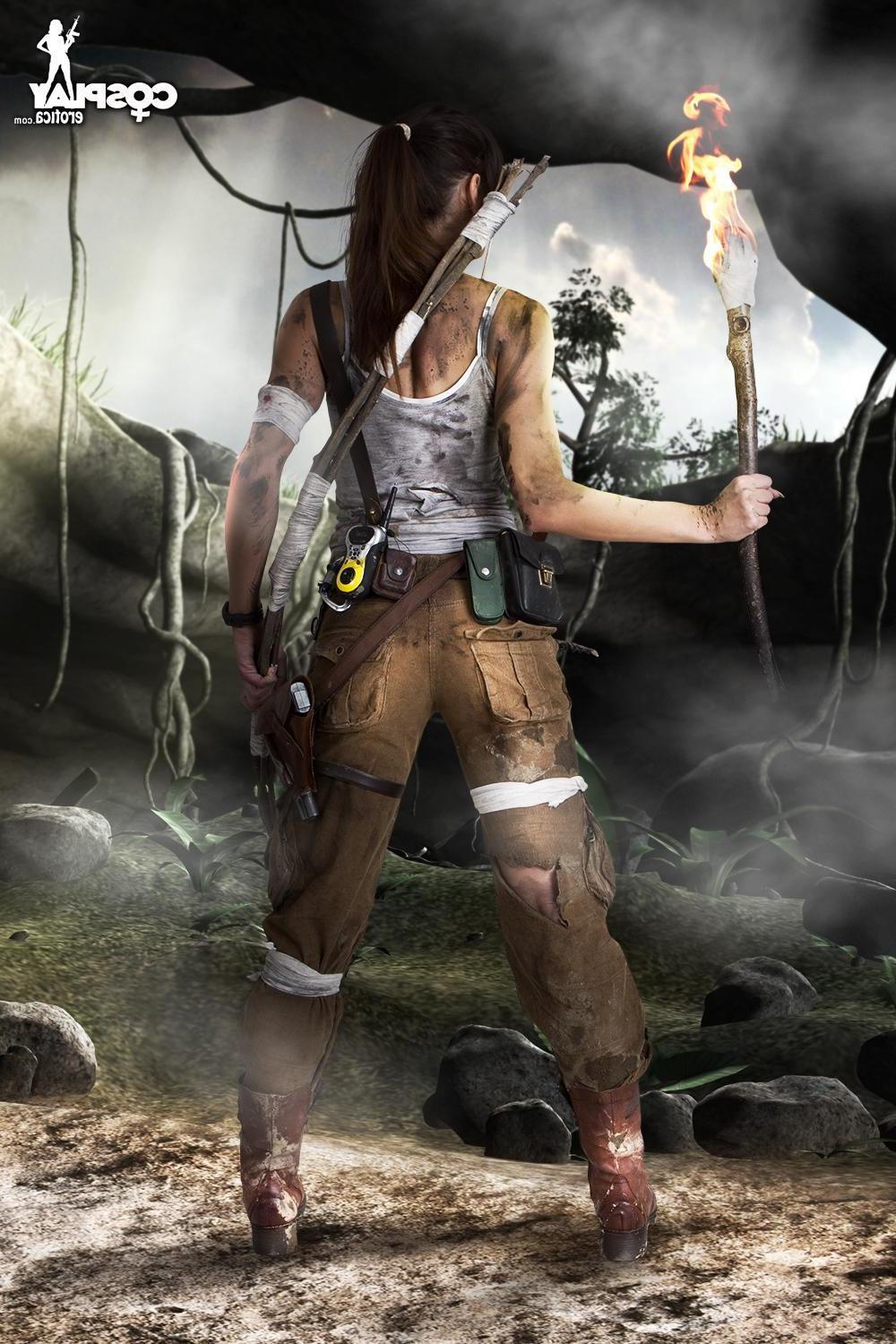 12P Sexy cosplayer Anne is ready to defeat the forces of evil