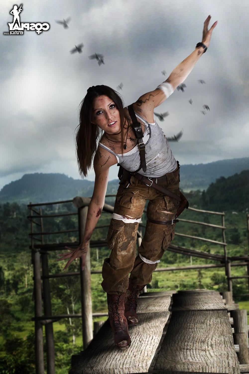 12P Sexy cosplayer Anne is ready to defeat the forces of evil