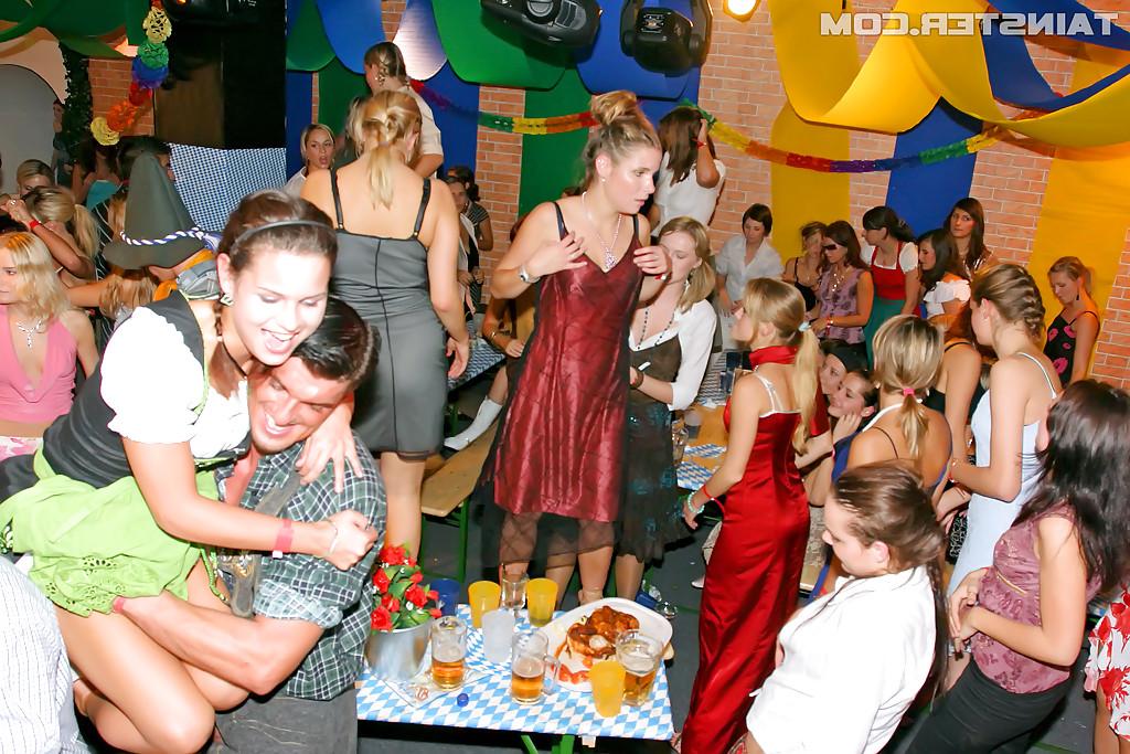 16P Slutty babes with tempting bodies are into wild drunk groupsex