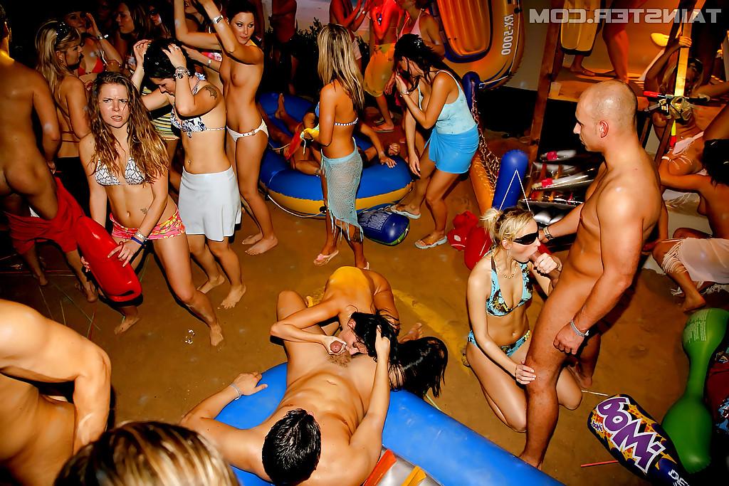 16P Affy european MILFs enjoy a tremendous groupsex at the wild party