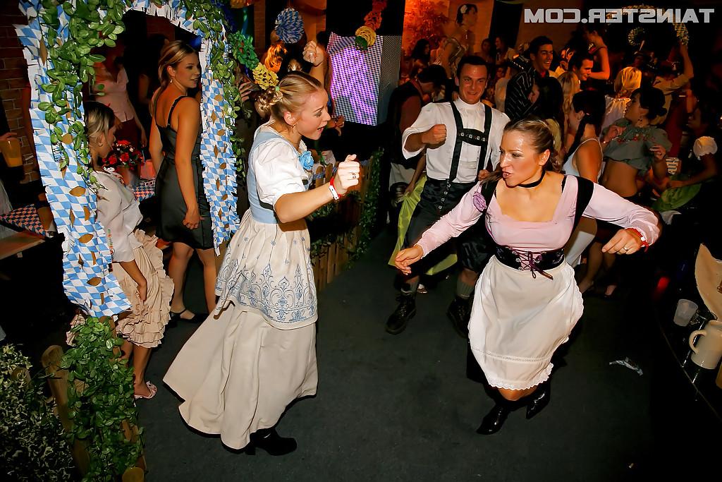 16P Liberated european gals spend some good time at the drunk party