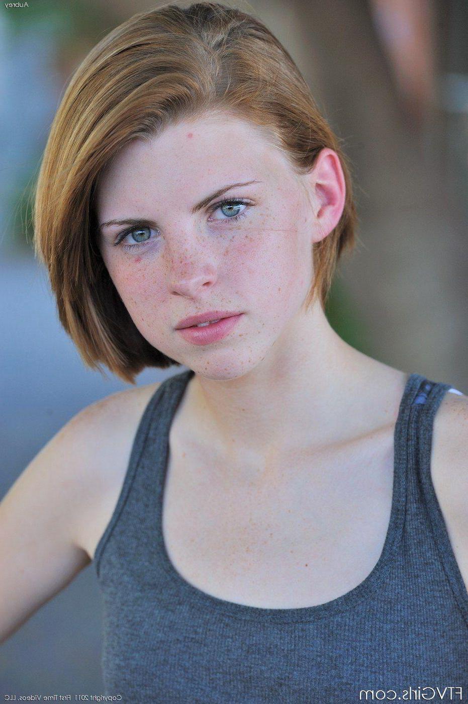 16P Pictures of redhead teen Aubrey showing her hot tight teen body