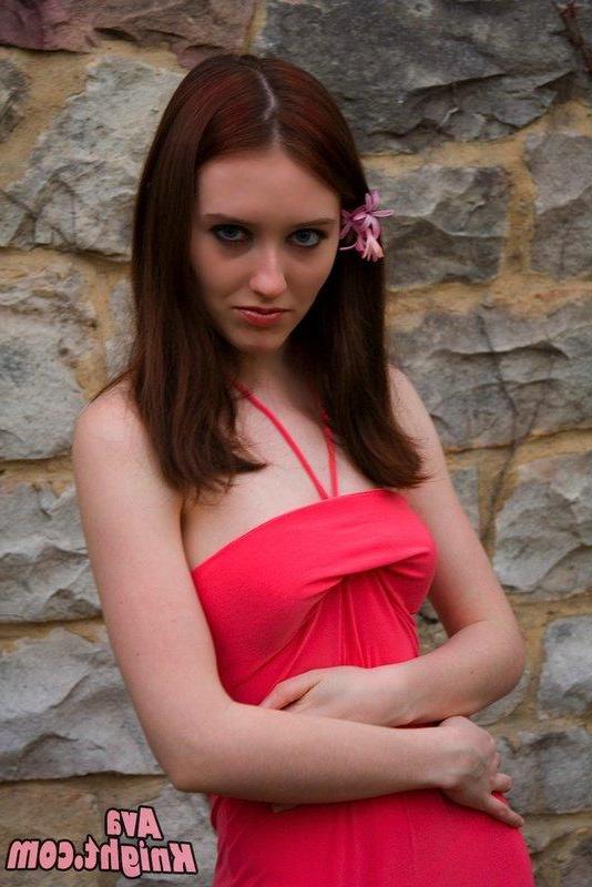 16P Pictures of Ava Knight teasing in a sexy pink dress