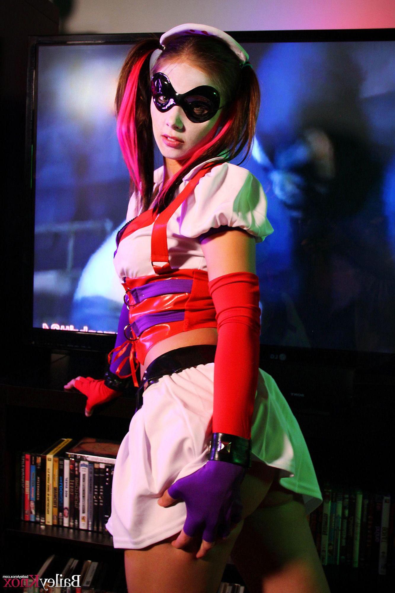 12P Bailey Knox gives you a little Harley Quinn from Arkham Asylum cosplay
