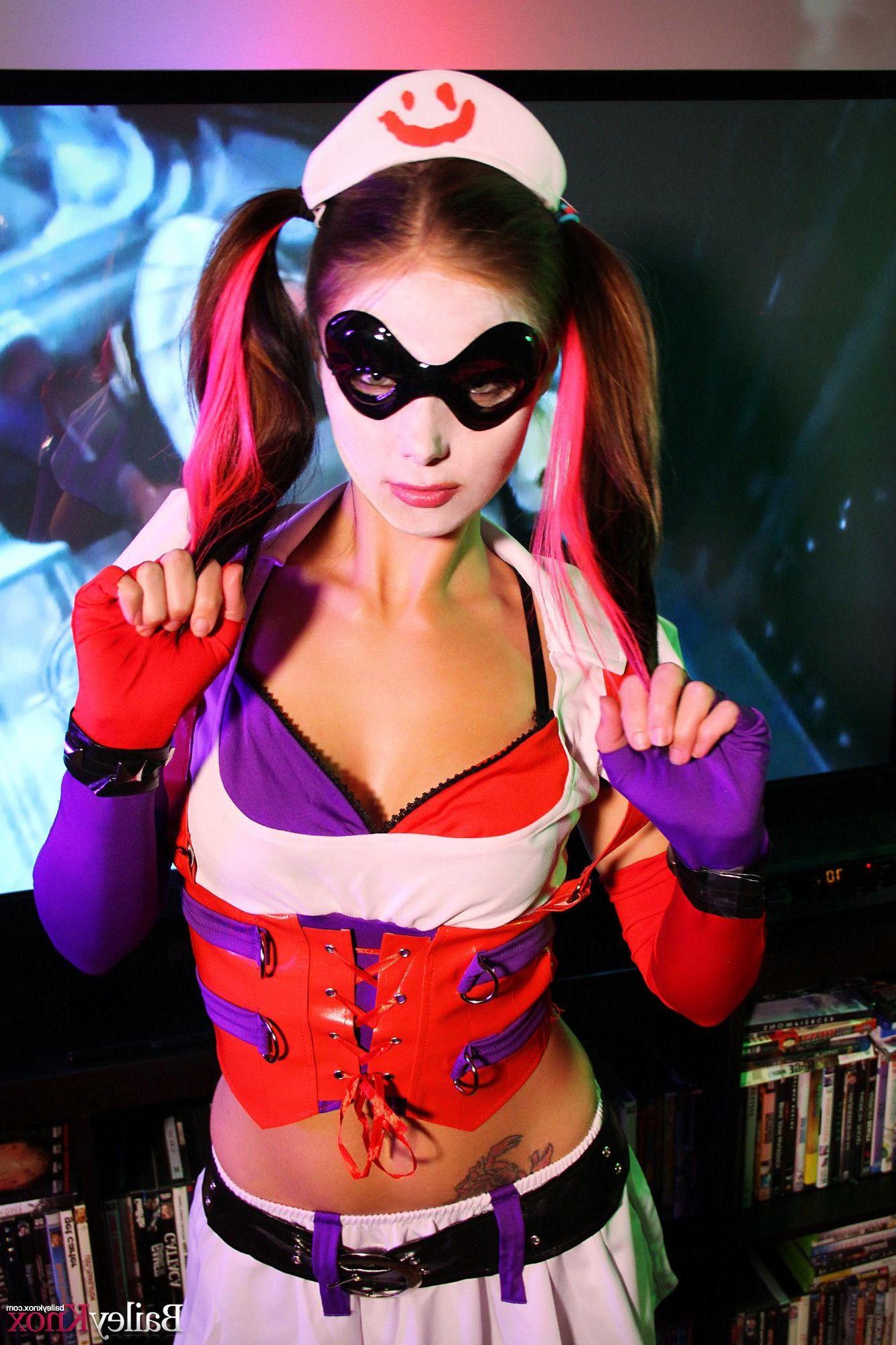 12P Bailey Knox gives you a little Harley Quinn from Arkham Asylum cosplay