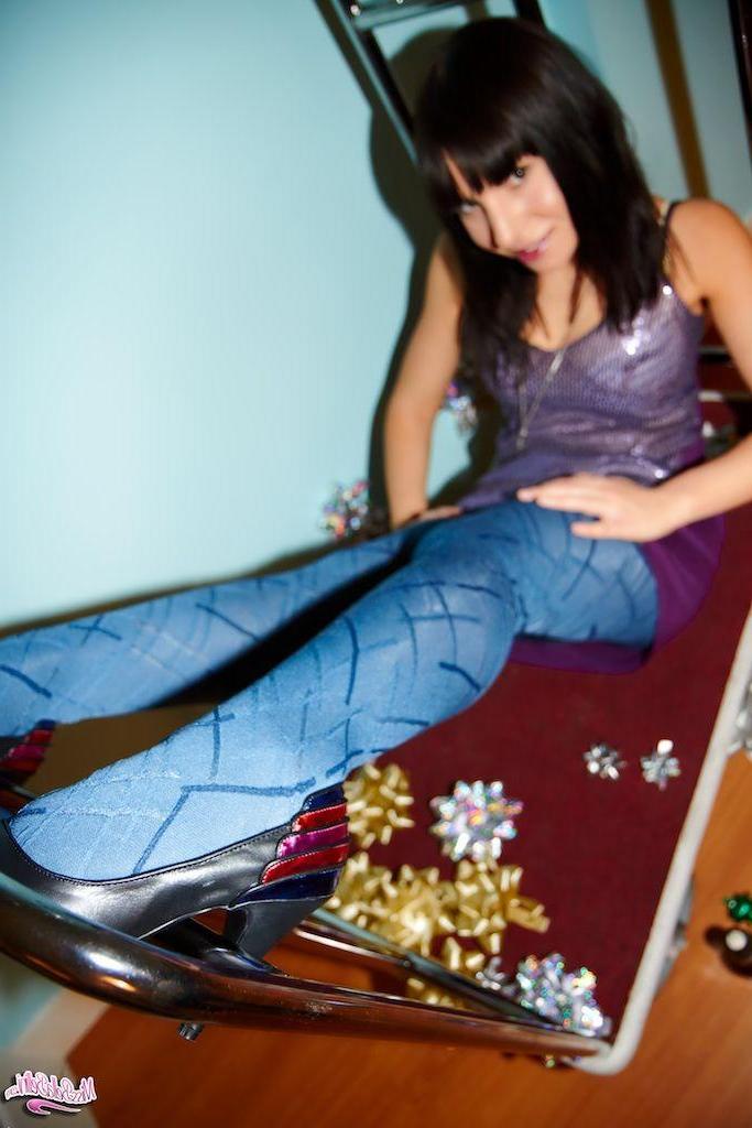 15P Pictures of Bella Bellini getting drunk and loose for new year's eve