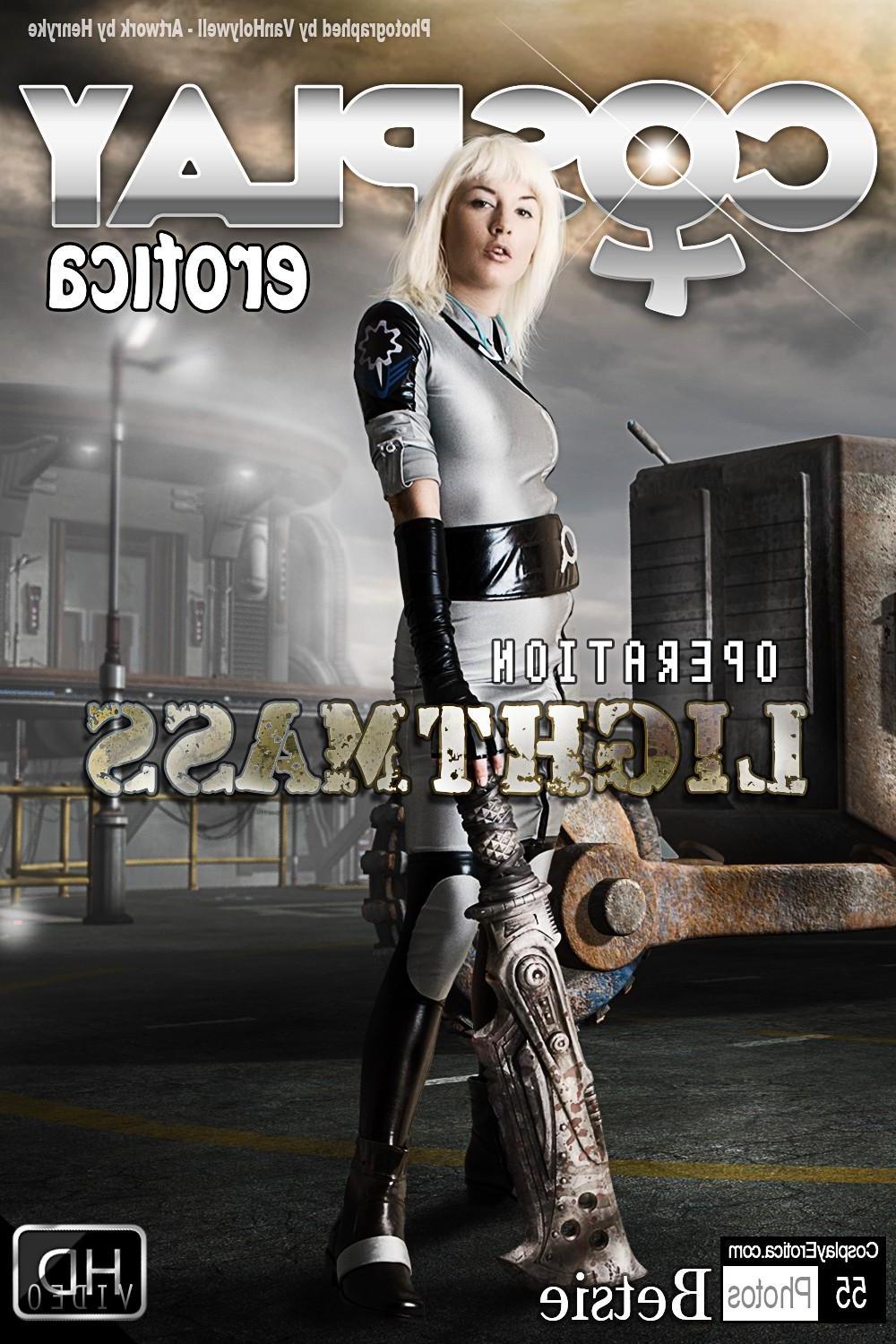 12P Hot cosplayer Betsie makes your sci-fi fantasy come true
