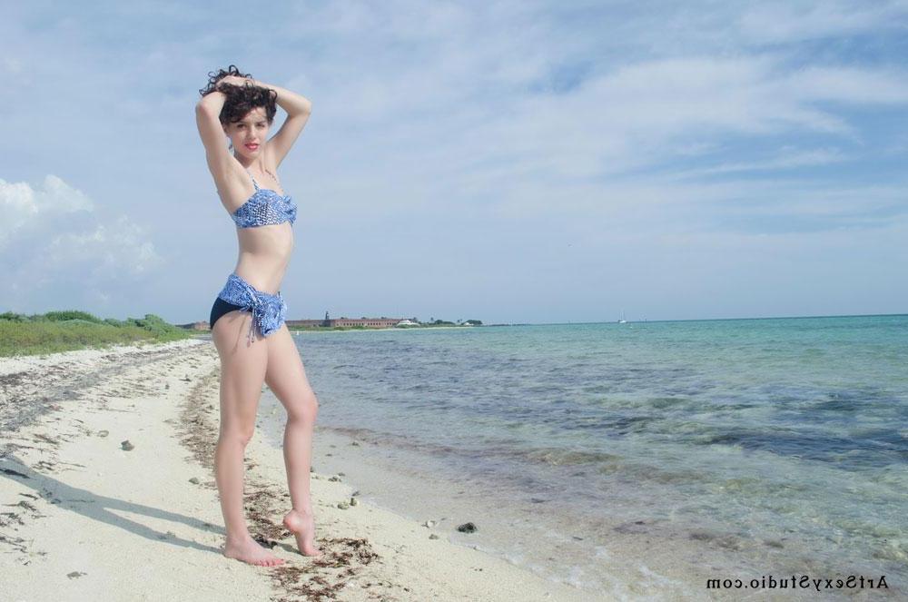 16P Brunette model Blush teases with her sexy body outside