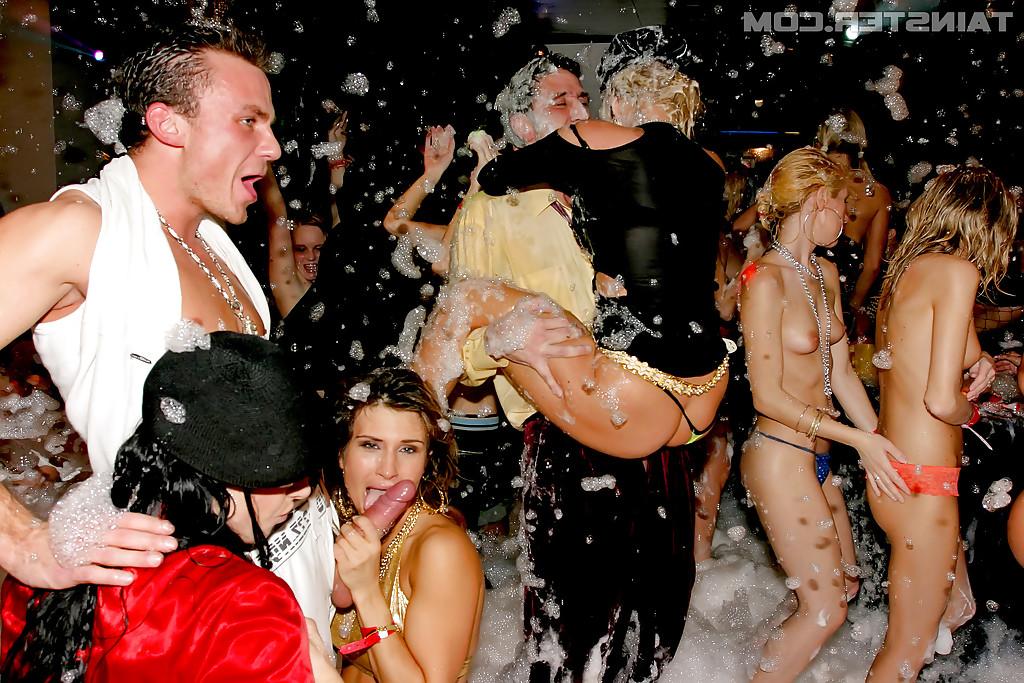 16P Slutty babes are into wild orgy at the hardcore foam sex party
