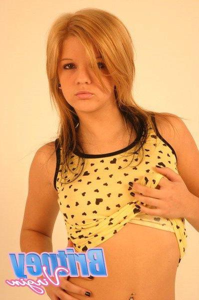 12P Pictures of Britney Virgin showing off her beautiful body