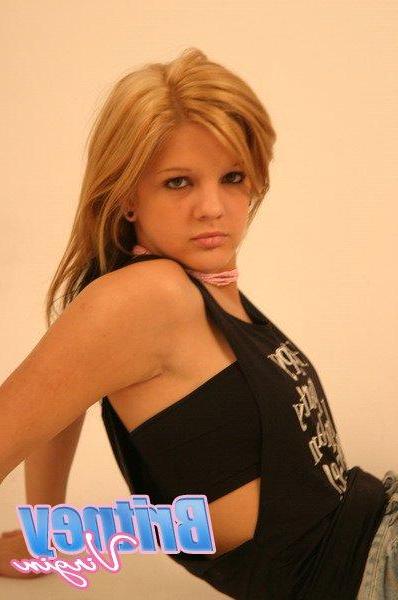 15P Pictures of teen Britney Virgin teasing with her hot body