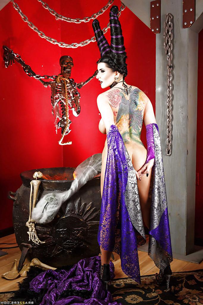 16P Milf pornstar Romi Rain showing off in her Halloween costume