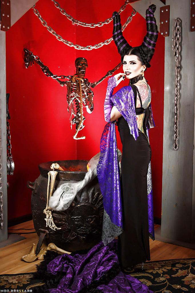 16P Milf pornstar Romi Rain showing off in her Halloween costume