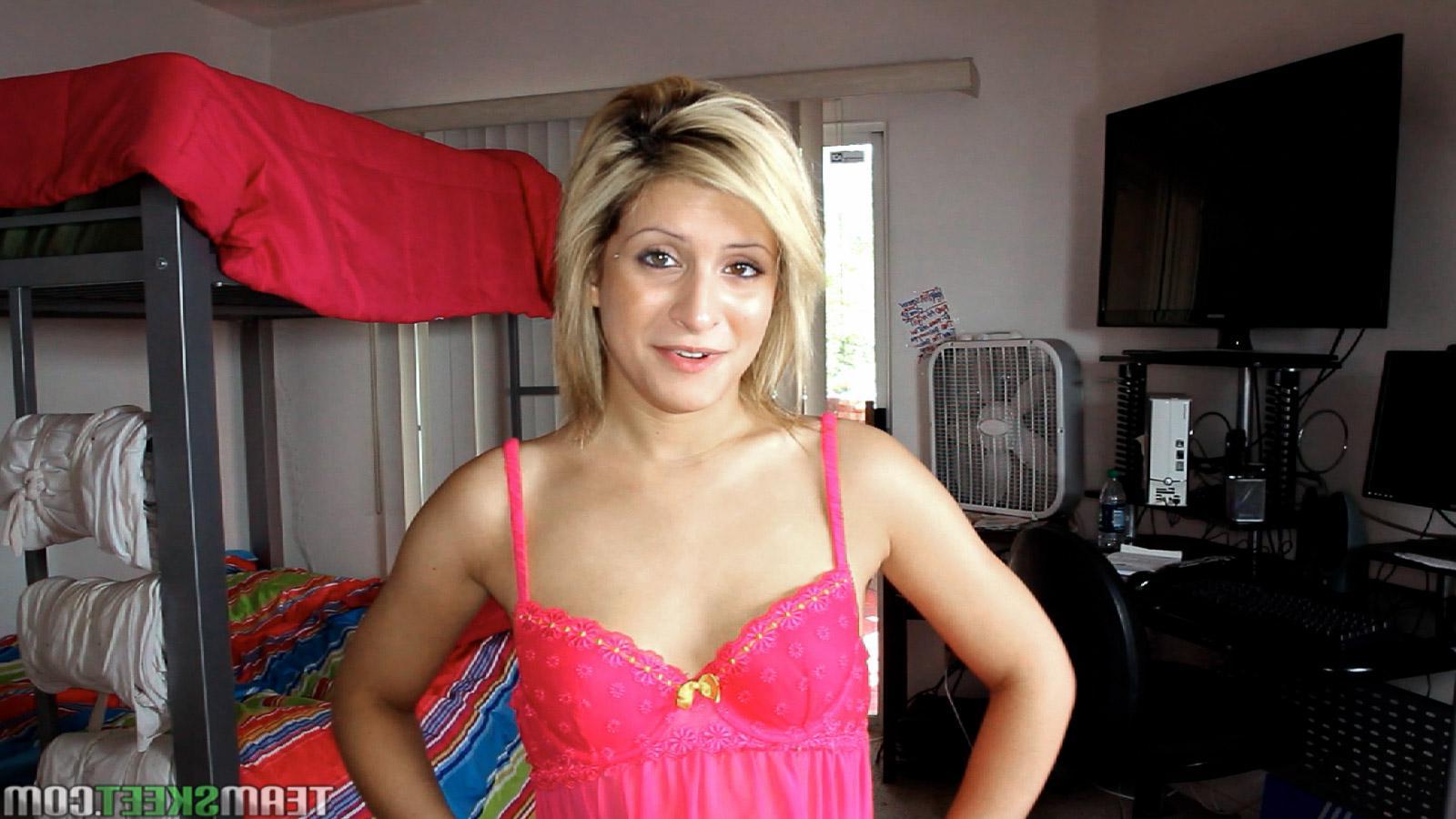 10P Blonde teen Caprice Capone gives some hot pov sex