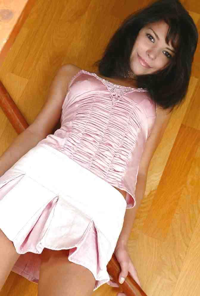 25P Julie young french slut