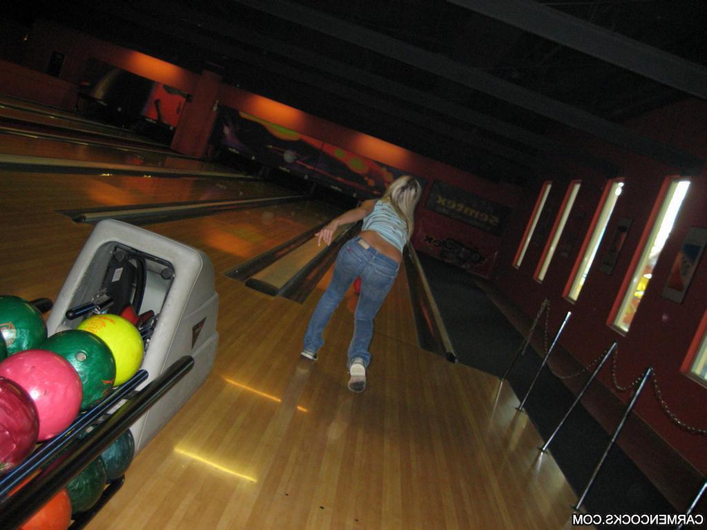 15P Pictures of Carmen Cocks getting some hardcore teen sex