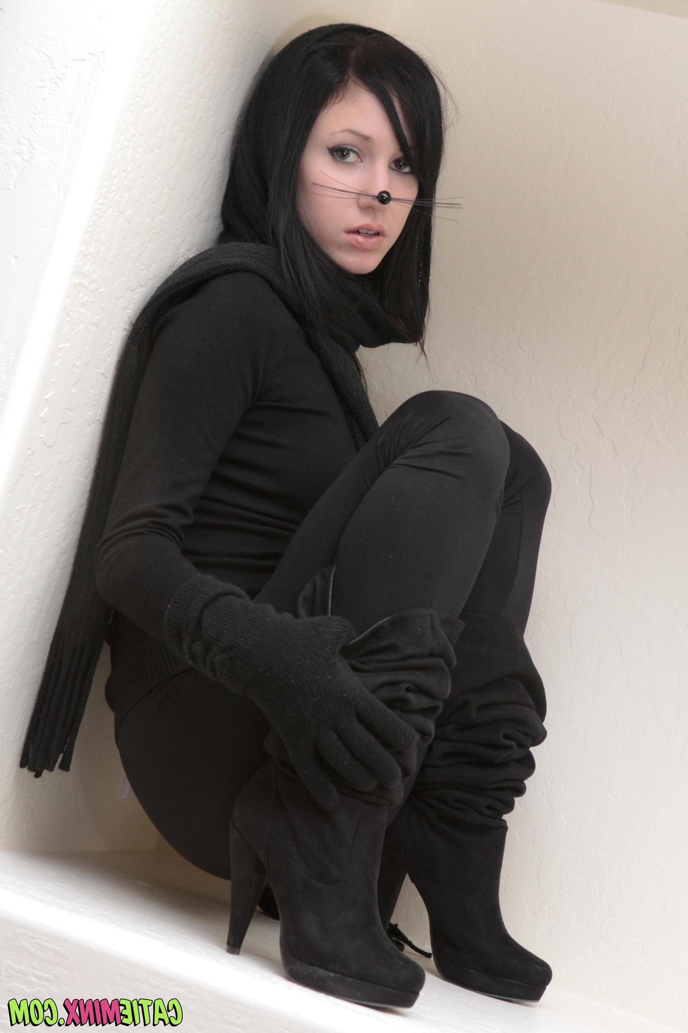 20P Pictures of Catie Minx dressed up as a sexy pussy