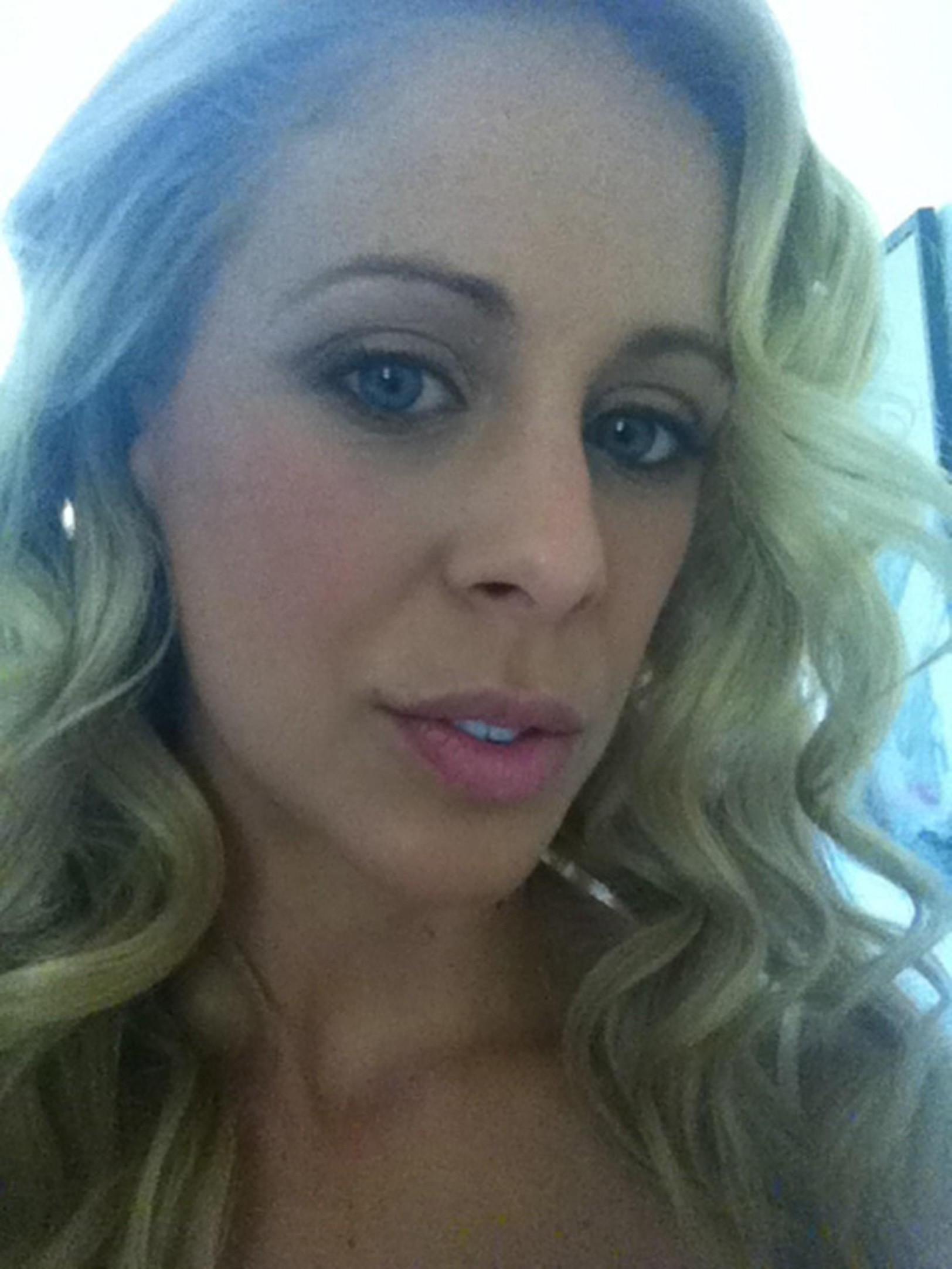 14P Candid pictures of Cherie Deville having fun out and about