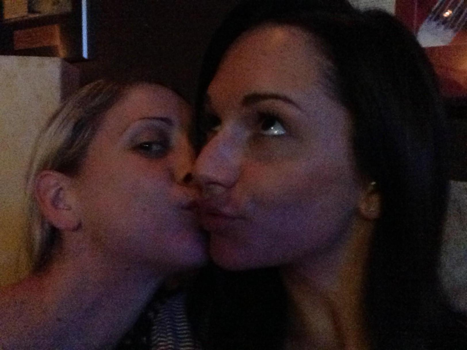 14P Candid pictures of Cherie Deville having fun out and about