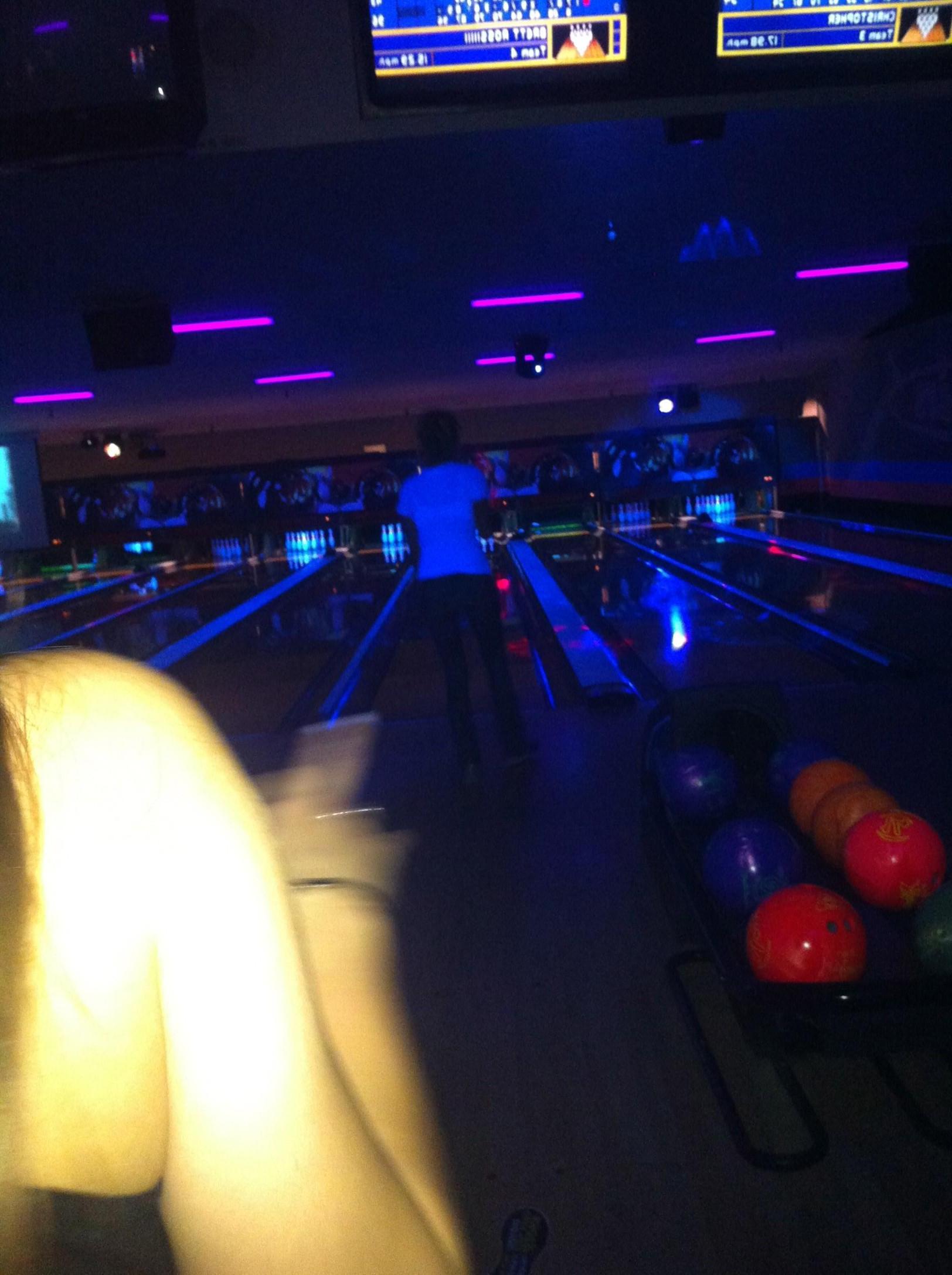14P Candid pictures of Cherie Deville having fun out and about
