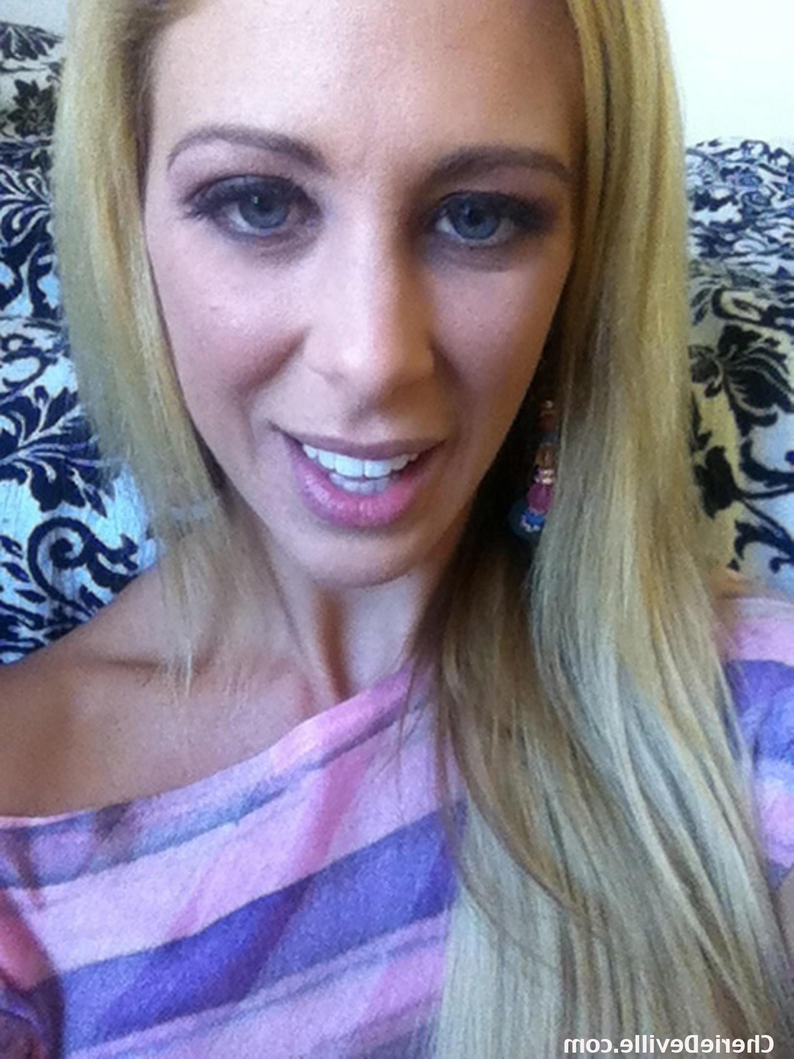 15P Various candid pictures of Cherie Deville being naughty