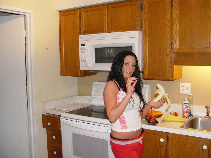 13P Pictures of teen Chloe Foxxx getting dirty in the kitchen