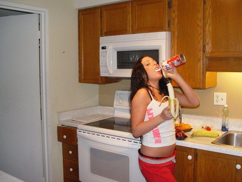 13P Pictures of teen Chloe Foxxx getting dirty in the kitchen