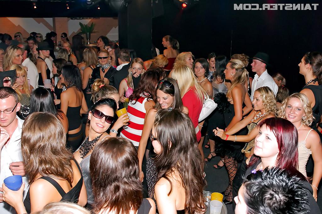 16P Sexy european gals and well-hung lads getting dirty at the drunk party