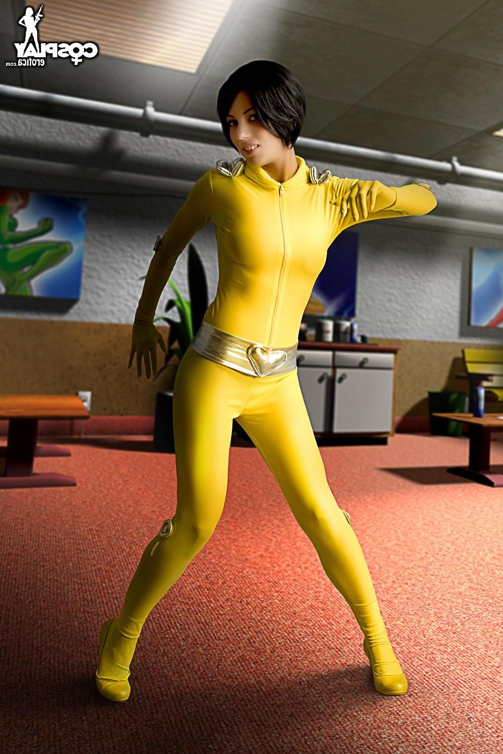 12P Hot cosplayer Devorah exposes her tight body in "Whoop"