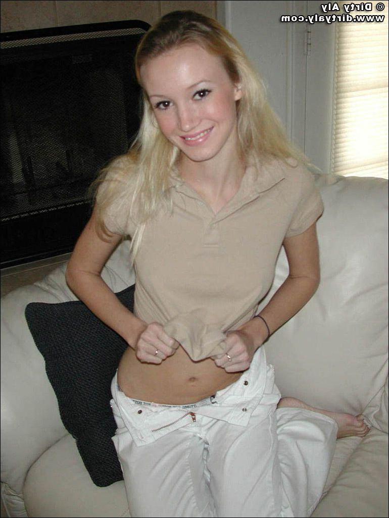 20P Pictures of Dirty Aly exposing herself to you