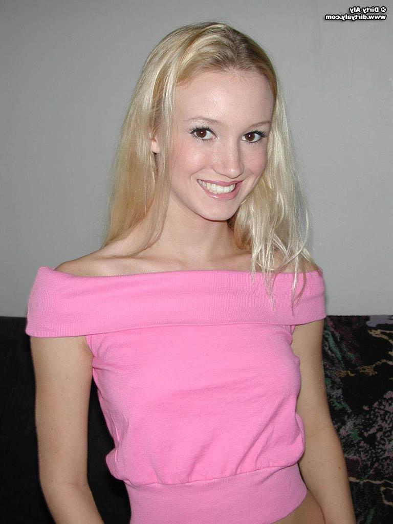 20P Pictures of teen Dirty Aly stripping naked for you
