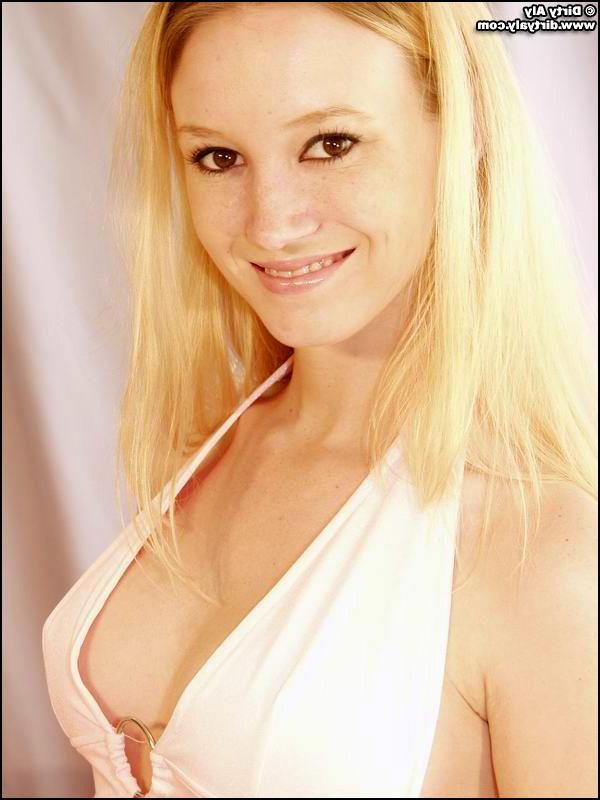 20P Pictures of blonde teen Dirty Aly showing you her tits
