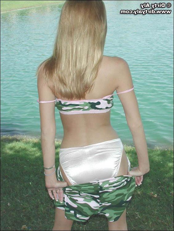 20P Pictures of teen Dirty Aly barely dressed in camo